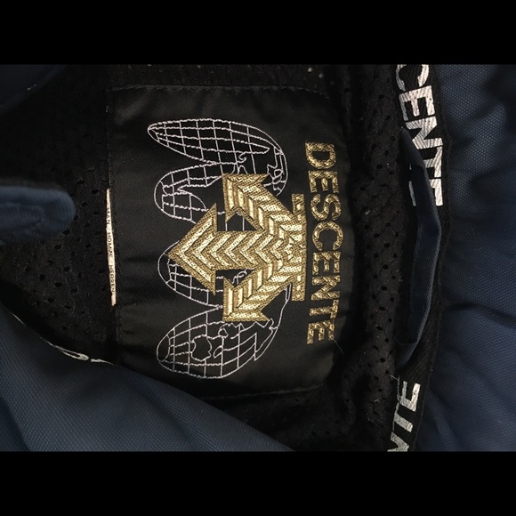 Descente ski jacket winter coat - Picture 5 of 8